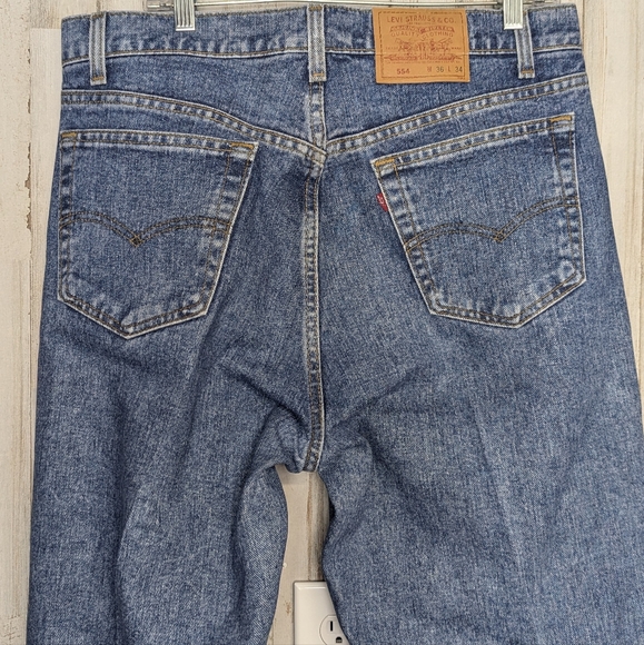 Vintage 90s Levi's 554 Straight Leg Jeans Men's 36 x 34 Made in USA Med Wash - Picture 9 of 11